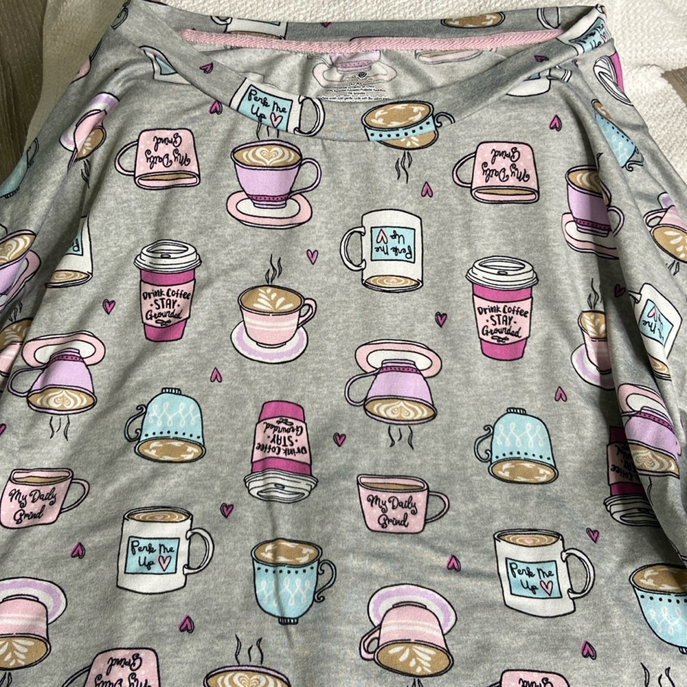 Secret Treasures Women's Nightgown Size L-XL - Picture 3 of 8